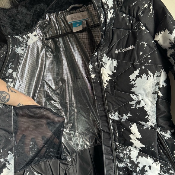 BRAND NEW* S Columbia Women’s Lay D Down Jacket - White Lookup Print - Picture 11 of 14